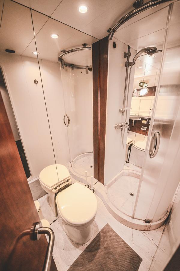 Motor Yacht Boatel * Barcellona